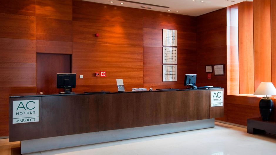 AC Hotel Guadalajara Lobby