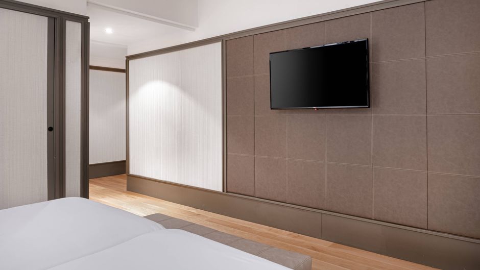 AC Hotel Avda de America Room