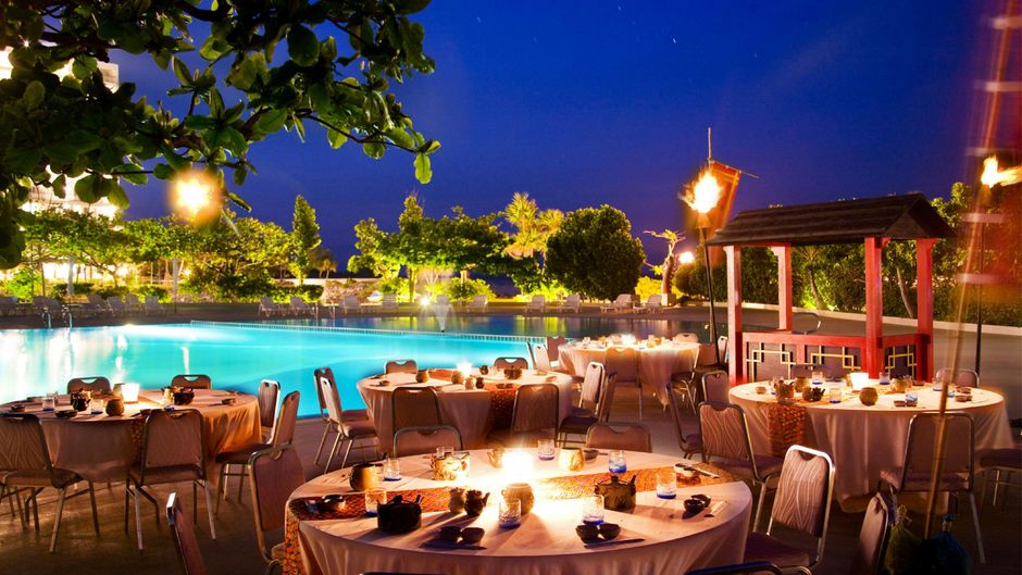 Renaissance Okinawa Resort Pool