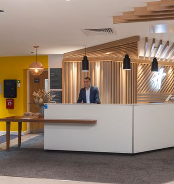 Holiday Inn Bristol Airport