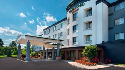 Courtyard by Marriott Lebanon