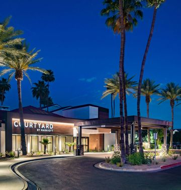 Courtyard by Marriott Phoenix North