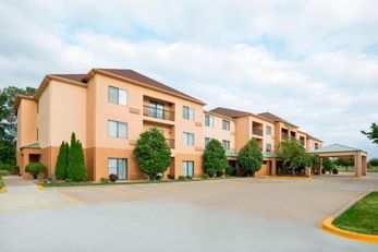 Courtyard Springfield