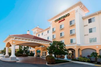 Courtyard Fort Myers Gulf Coast Town Ctr