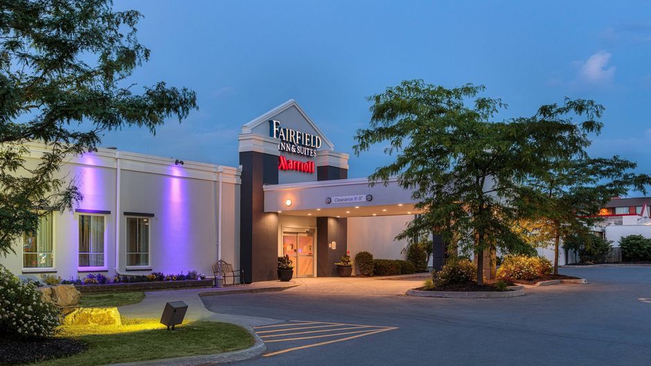Fairfield Inn & Suites Belleville Exterior