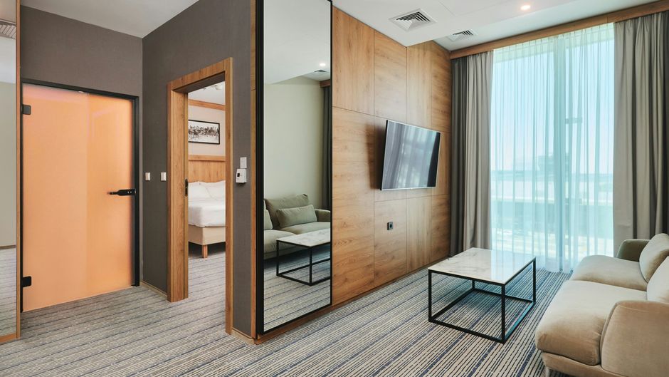 Courtyard by Marriott Warsaw Intl Arpt Suite