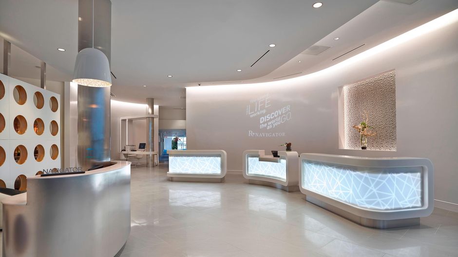 Renaissance Edmonton Airport Hotel Lobby