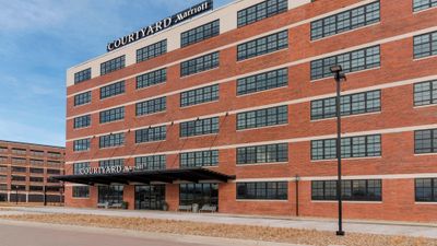 Courtyard Waterloo Cedar Falls