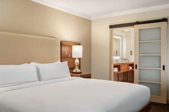 DoubleTree by Hilton at Bell Tower Shops