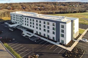 Courtyard Southington