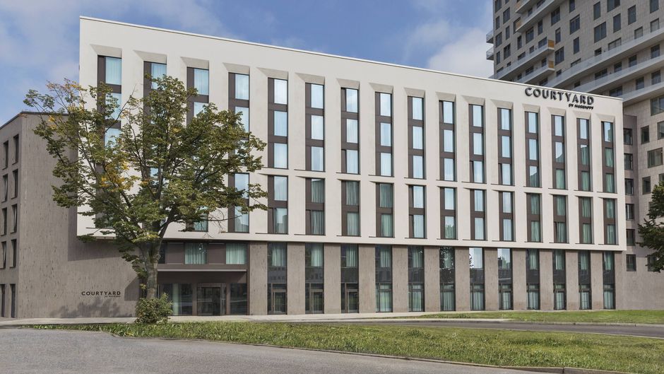 Courtyard by Marriott Hamburg City Exterior