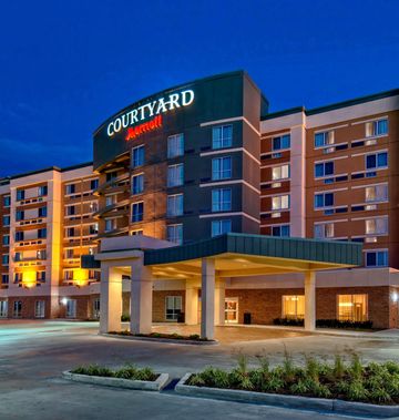 Courtyard Westbury Long Island