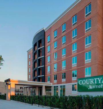 Courtyard New York Queens/Fresh Meadows