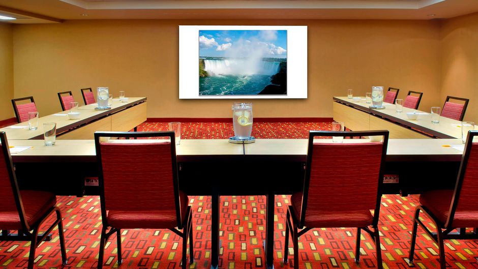 Courtyard by Marriott Niagara Falls Meeting