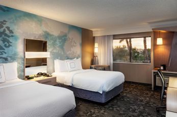 Courtyard Green Valley Marriott