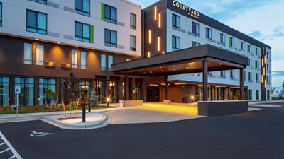Courtyard by Marriott Tri-Cities Airport