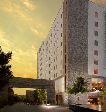 Courtyard by Marriott Queretaro