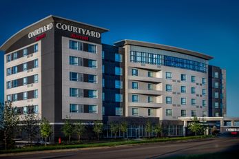 Courtyard Winnipeg Airport