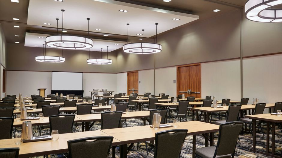 Courtyard by Marriott Calgary Airport Meeting