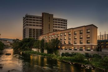 Courtyard Marriott Downtown/Riverfront