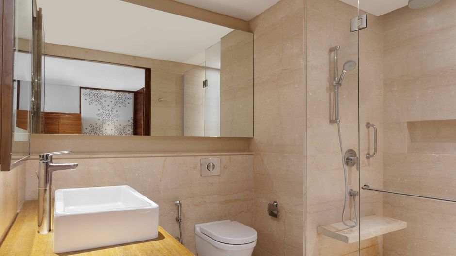 Courtyard by Marriott Raipur Room
