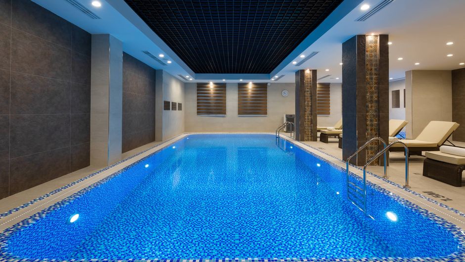 Courtyard by Marriott Tashkent Pool