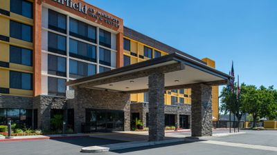 Fairfield Inn & Suites Central