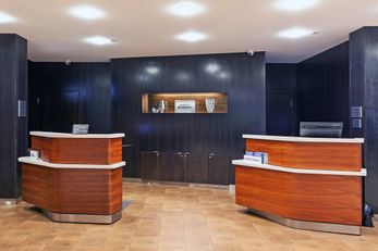 Courtyard by Marriott Woodland Hills