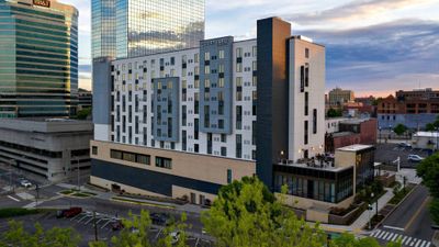 Courtyard By Marriott Knoxville