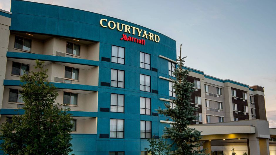 Courtyard Edmonton West Exterior