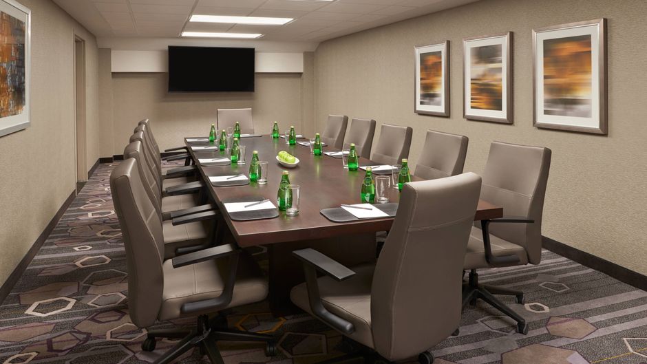 Courtyard by Marriott Oshawa Meeting