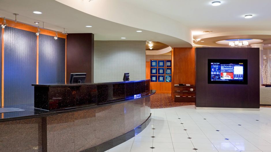 Courtyard Toronto Mississauga/Meadowvale Lobby
