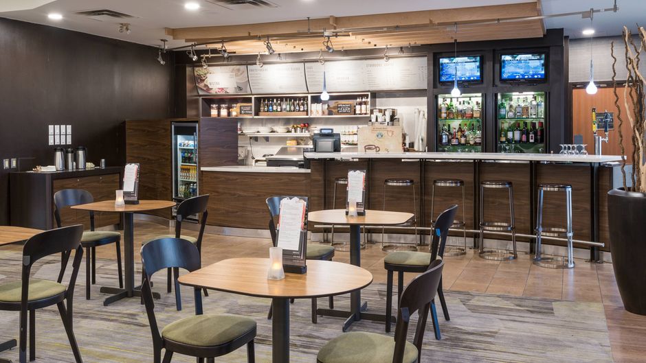Courtyard by Marriott Toronto Vaughan Restaurant