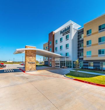 Fairfield Inn & Suites Central