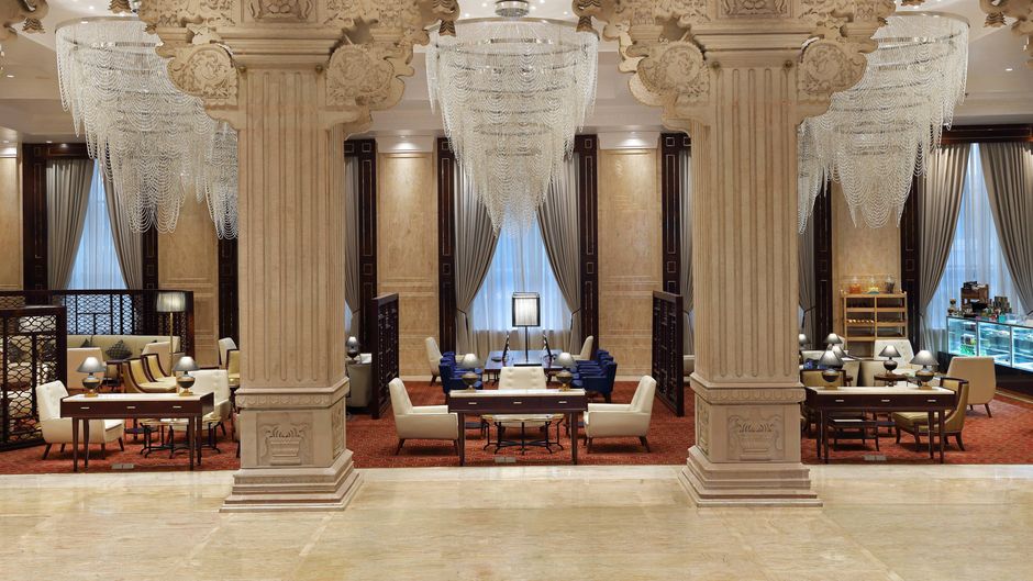 Sheraton Grand Pune Bund Garden Hotel Lobby