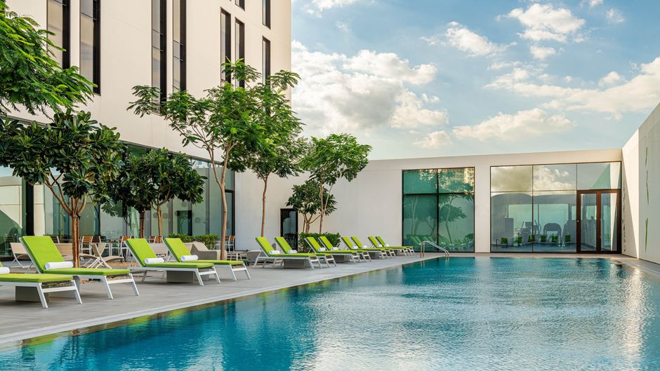 Element Me'aisam, Dubai Pool