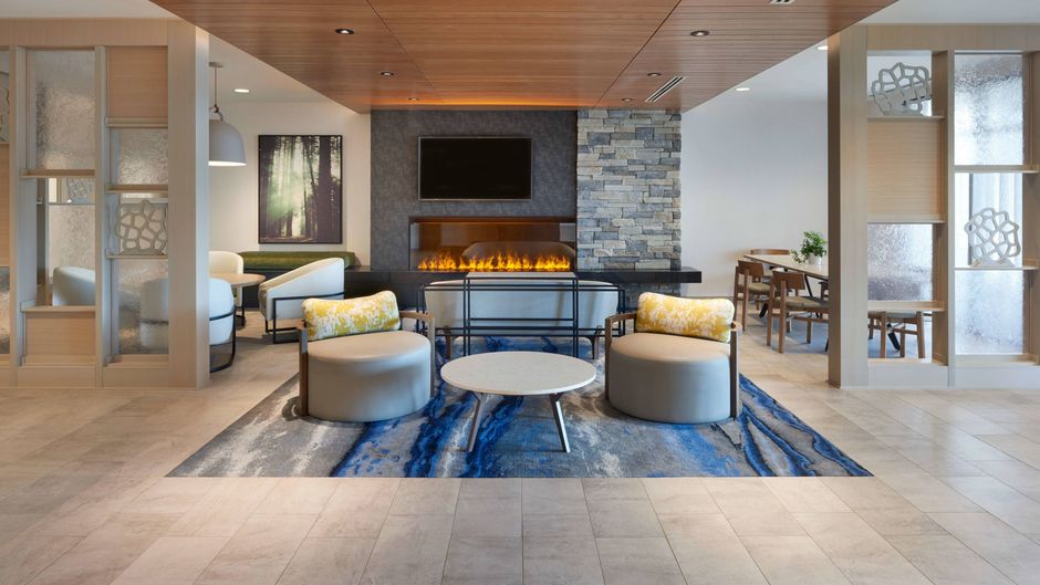 Fairfield Inn & Suites Orillia Lobby