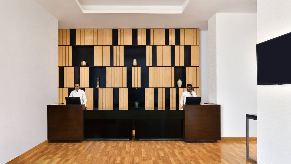 Fairfield Inn Chennai Mahindra WorldCity Lobby