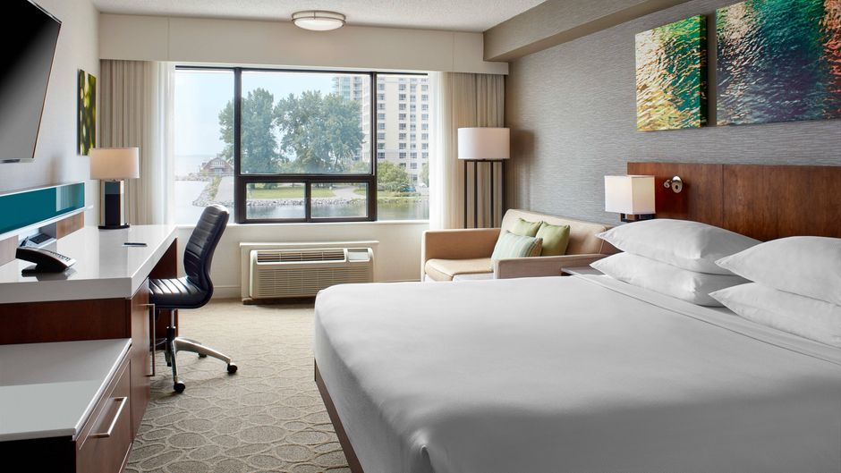 Delta Hotels Kingston Waterfront Room