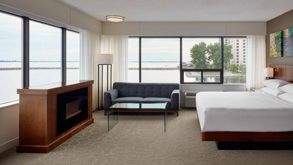 Delta Hotels Kingston Waterfront Room