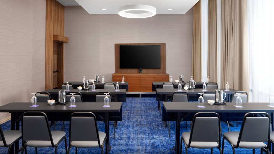 Delta Hotels by Marriott Thunder Bay Meeting