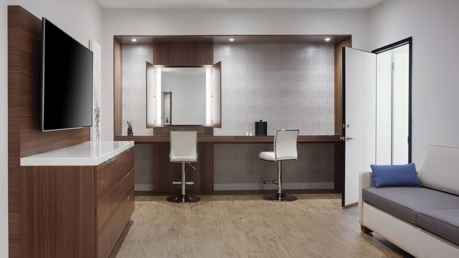 Delta Hotels Conference Center Suite