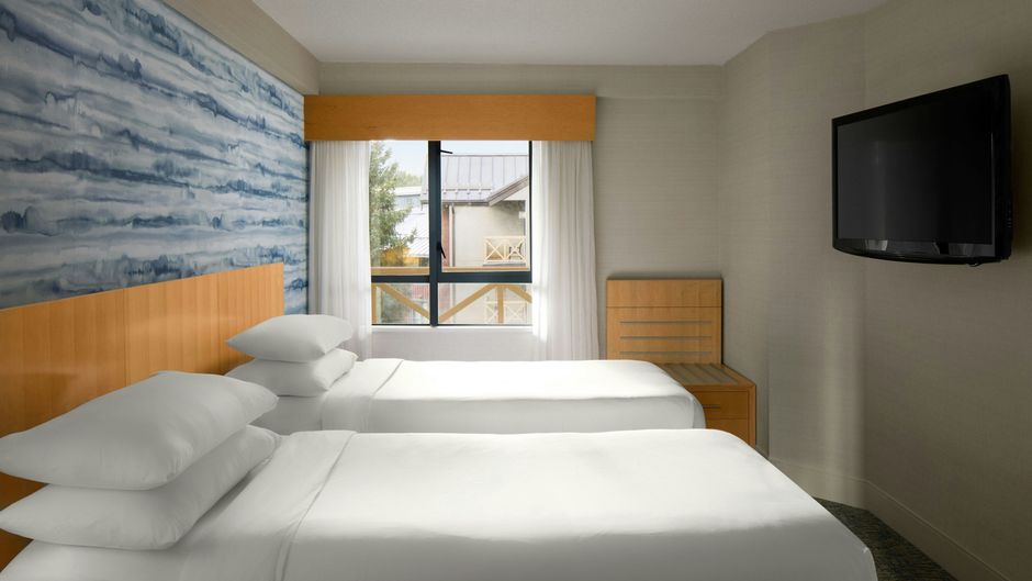 Delta Hotels Whistler Village Suites Room