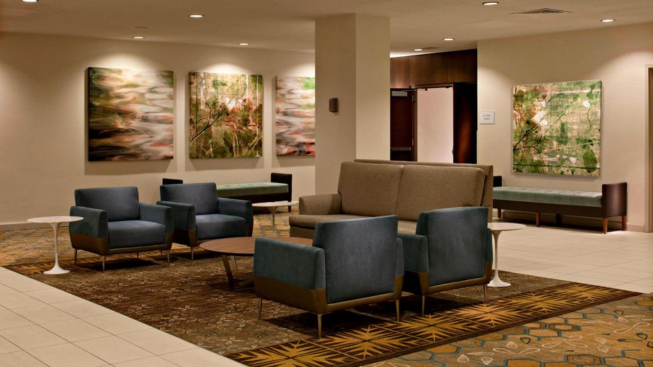 Delta Hotels by Marriott Winnipeg Meeting