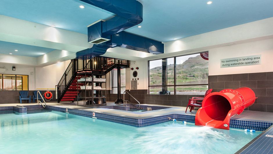Fairfield Inn N Stes Marriott Pool