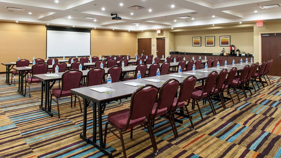 Fairfield Inn N Stes Marriott Meeting
