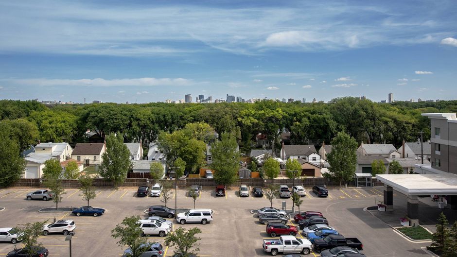 Fairfield Inn & Suites Winnipeg Exterior
