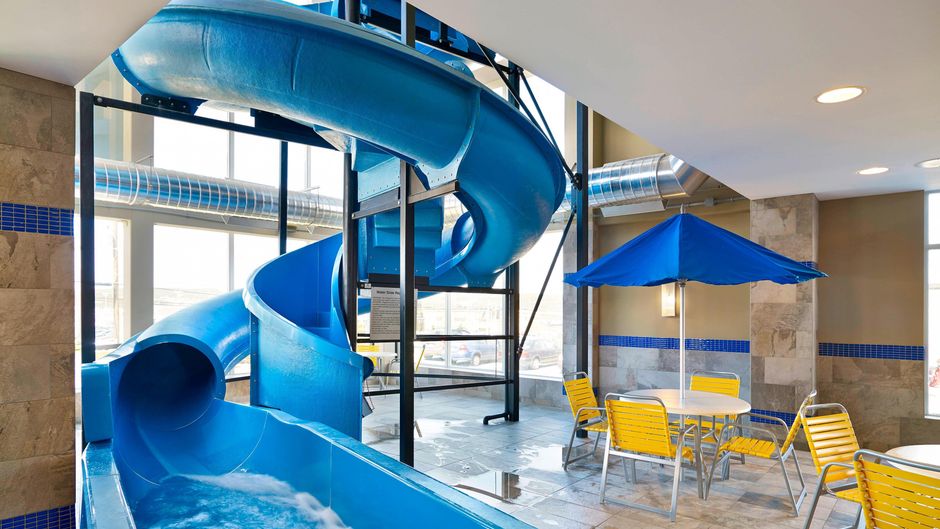 Fairfield Inn & Suites St. John's Pool