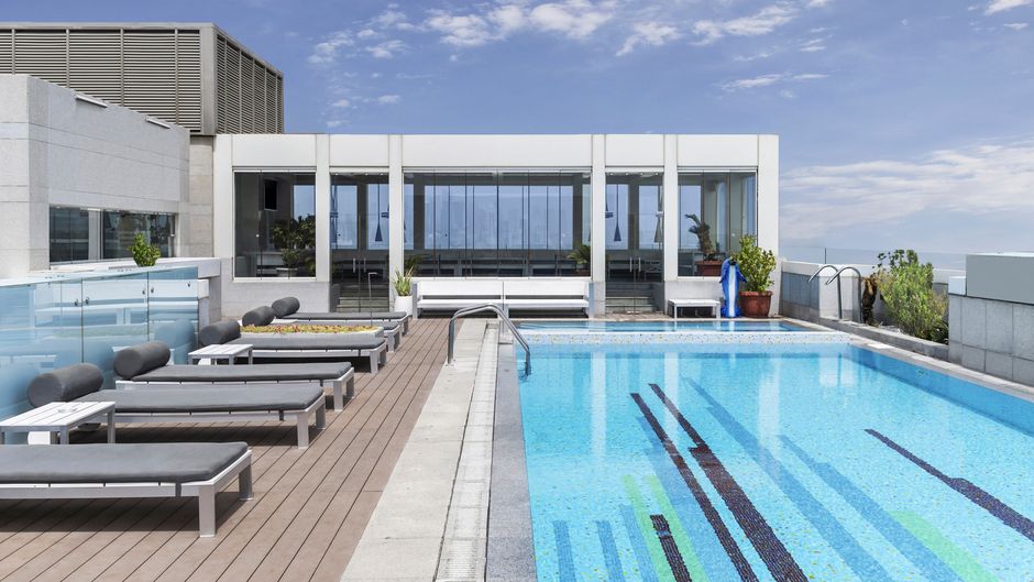 Four Points by Sheraton Doha Pool
