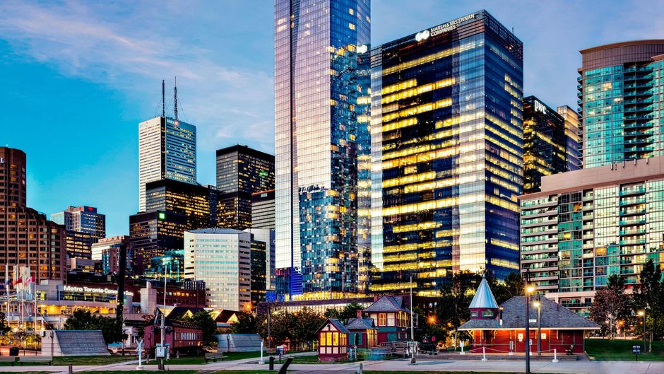 Delta Hotels by Marriott Toronto Exterior